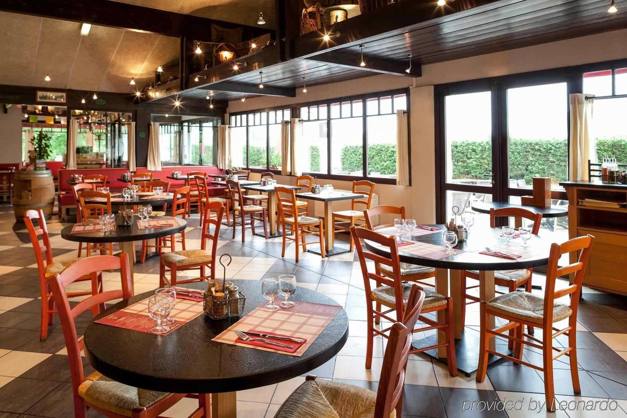 Ibis Biarritz Aeroport 3*